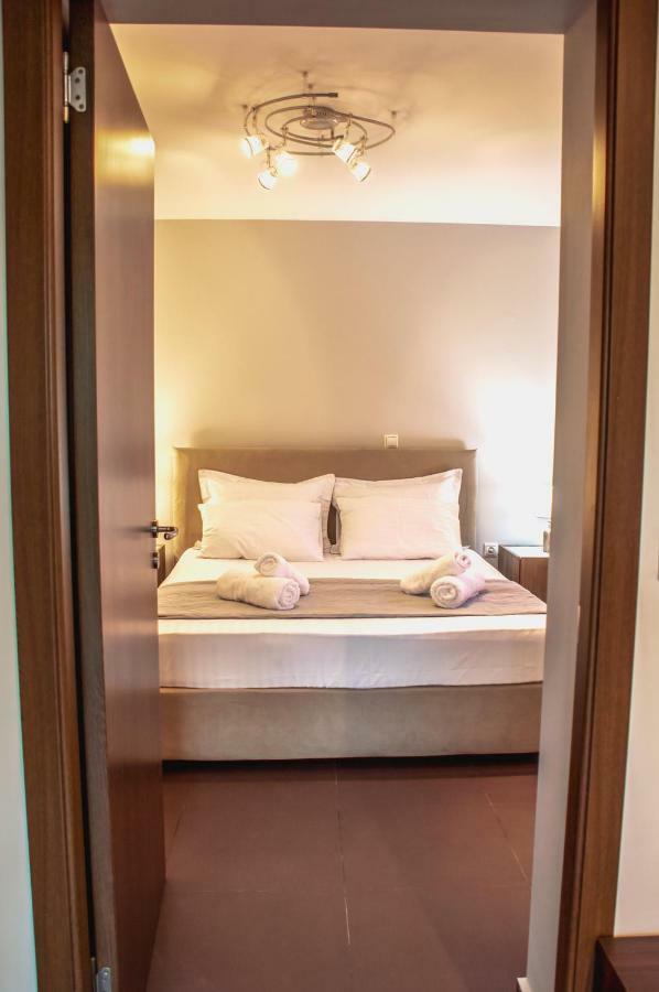 Kamares Suites Каламата Екстериор снимка